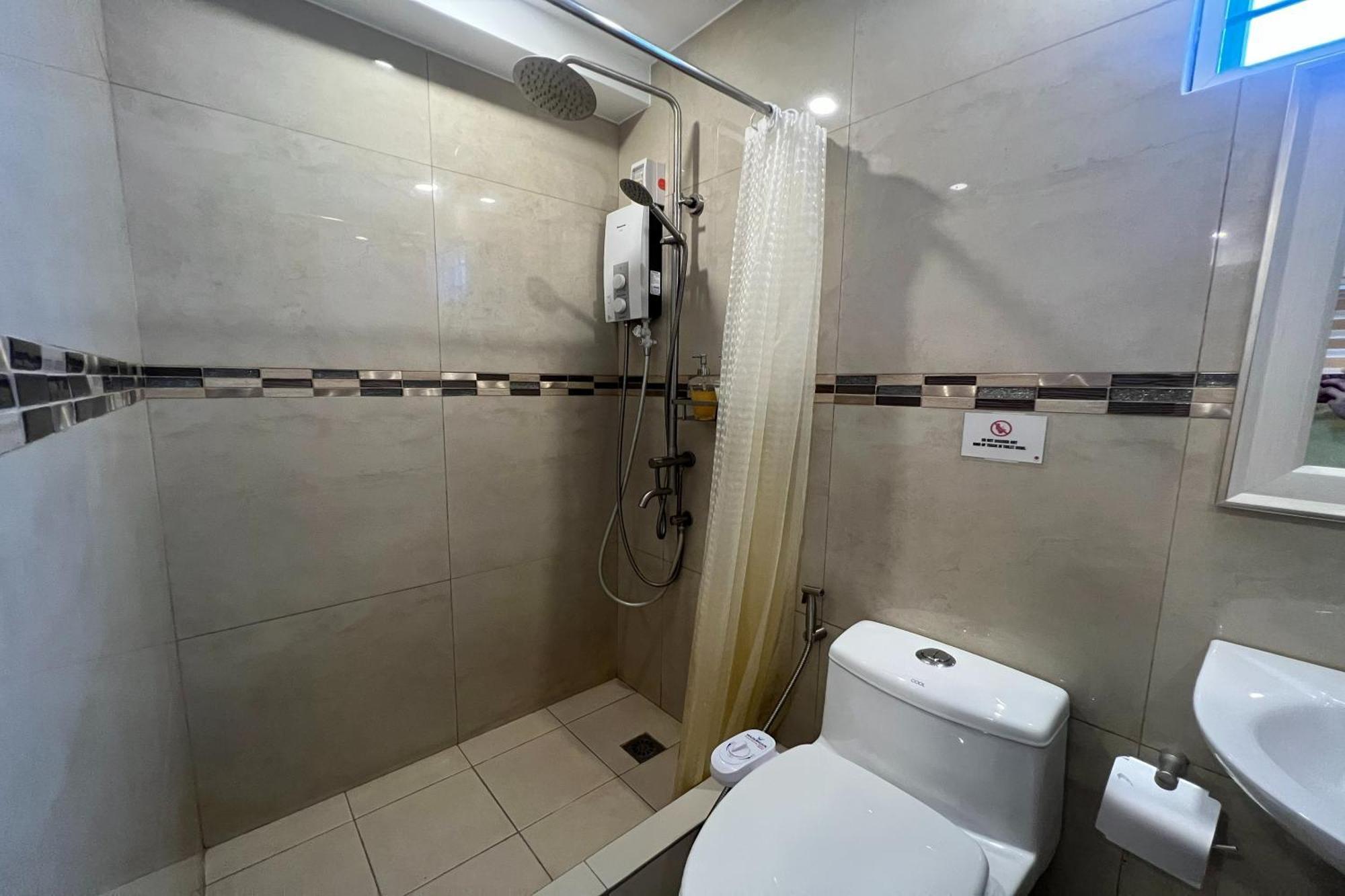 Khotel Near T3 Airport باساي المظهر الخارجي الصورة