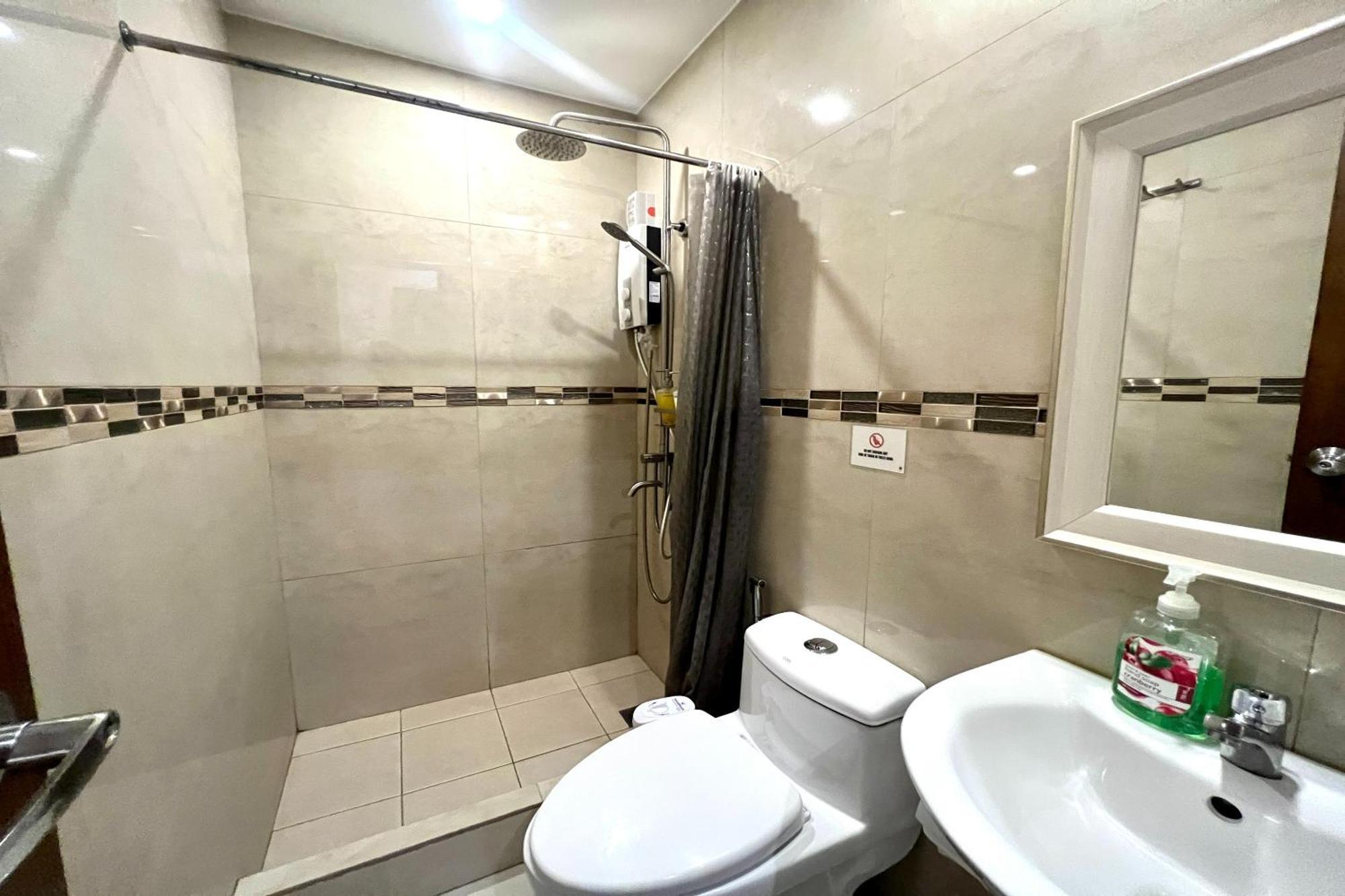 Khotel Near T3 Airport باساي المظهر الخارجي الصورة