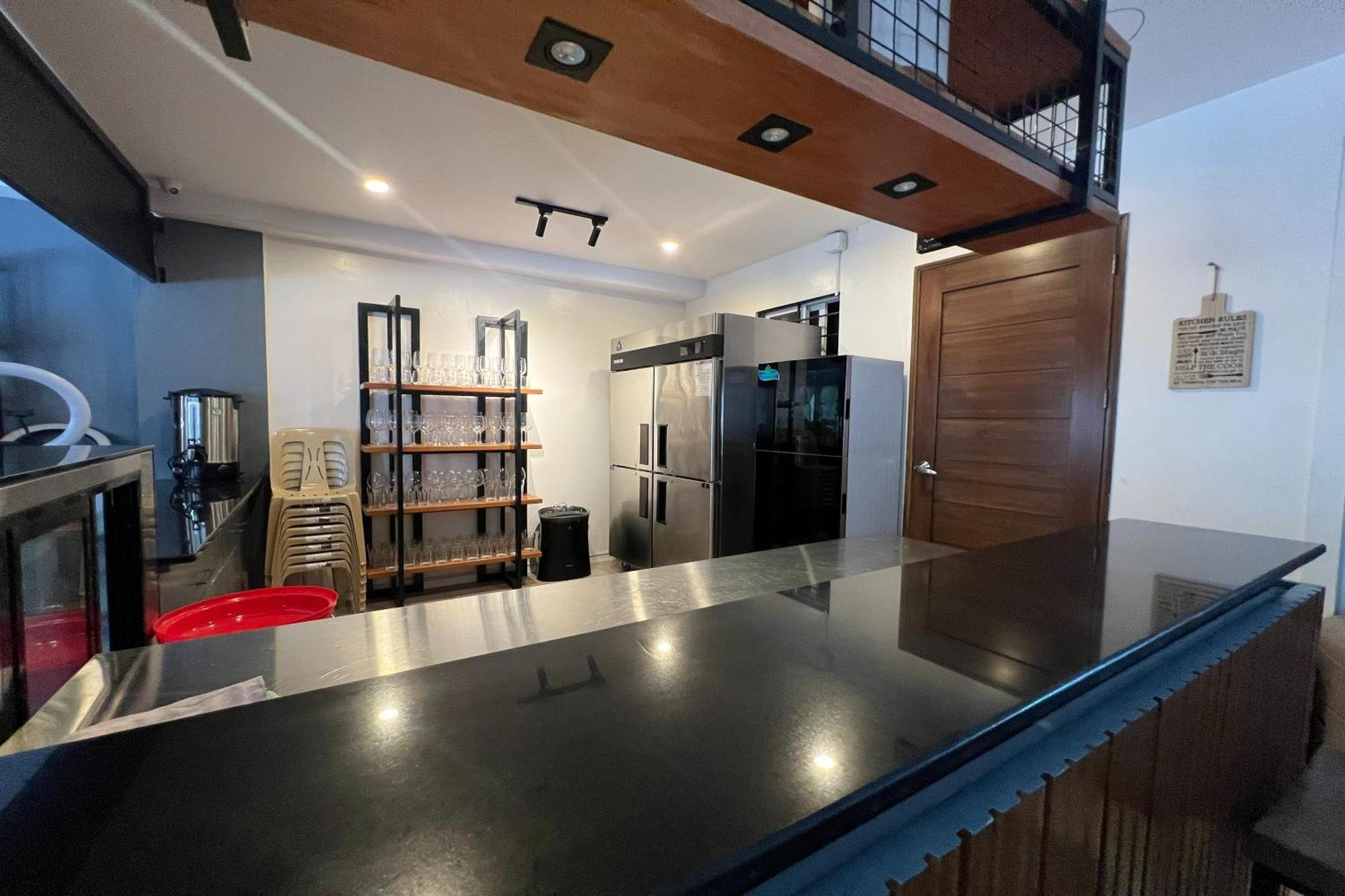 Khotel Near T3 Airport باساي المظهر الخارجي الصورة